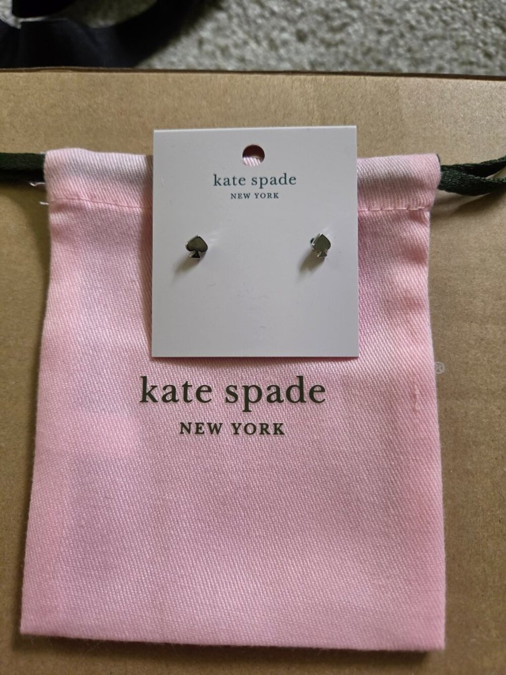 NWT! Kate Spade Spot the Spade Silver Stud Earrings